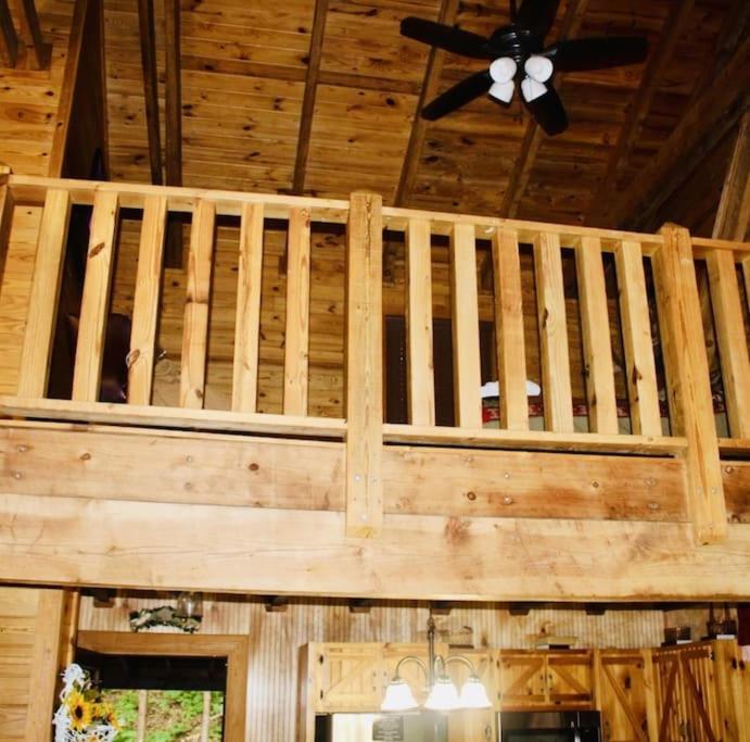 Rustic Black Bear Cabin Pigeon Forge Eksteriør bilde